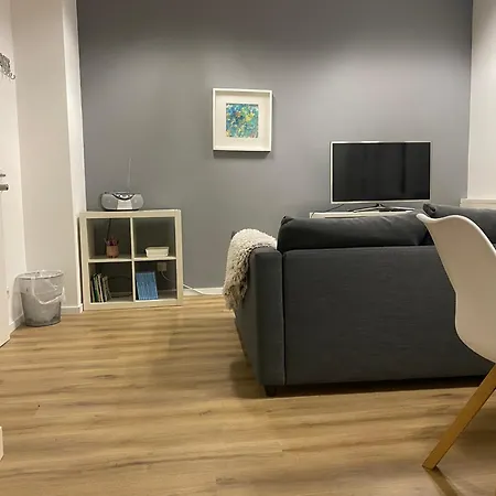 Apartment 1 Mit Gemeinschaftsraeumen, Tiefgarage *