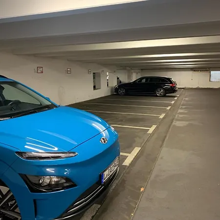 Apartment 1 Mit Gemeinschaftsraeumen, Tiefgarage Leipzig