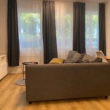 Apartment 1 Mit Gemeinschaftsraeumen, Tiefgarage *