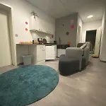 1 Mit Gemeinschaftsraeumen, Tiefgarage Apartman