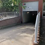1 Mit Gemeinschaftsraeumen, Tiefgarage *