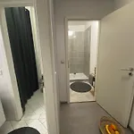 1 Mit Gemeinschaftsraeumen, Tiefgarage Apartman Lipcse