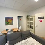 1 Mit Gemeinschaftsraeumen, Tiefgarage Apartman *