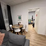 1 Mit Gemeinschaftsraeumen, Tiefgarage Apartman Lipcse