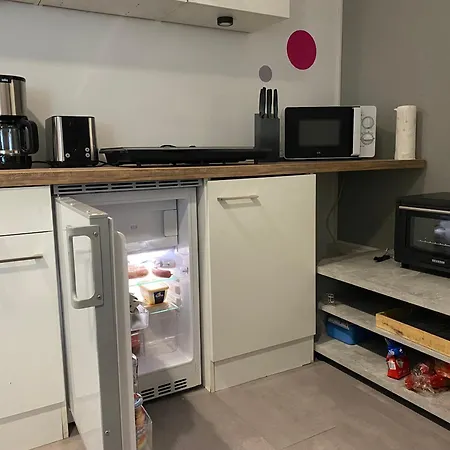 1 Mit Gemeinschaftsraeumen, Tiefgarage * Λειψία