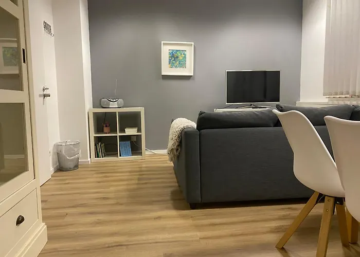 Appartamento 1 Mit Gemeinschaftsraeumen, Tiefgarage *